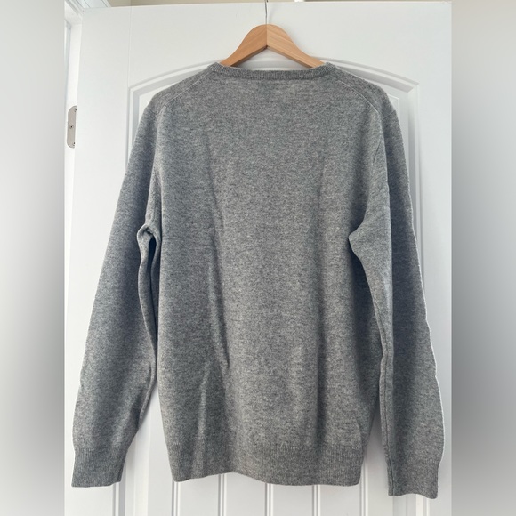 J. Crew - 100% Cashmere Crewneck Sweater - Picture 3 of 7